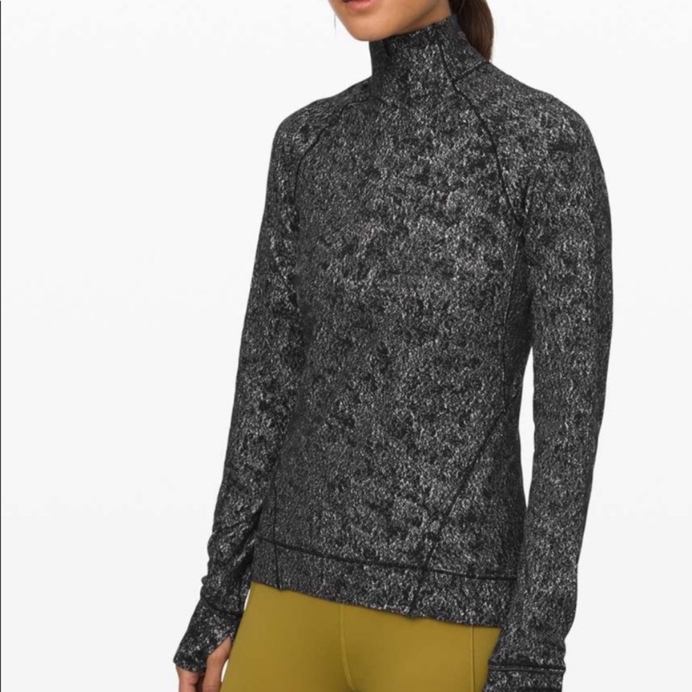 Lululemon Outrun the Elements running half zip pullover